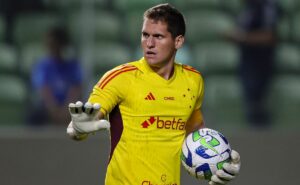 rafael cabral acerta com o grêmio em troca envolvendo o cruzeiro; veja detalhes