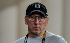 relatório contratado por textor aponta irregularidade no segundo gol do botafogo contra o flamengo