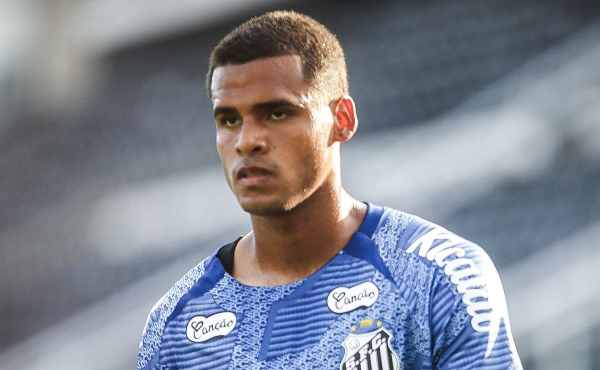 carille revela dificuldade com enzo no ataque e deixa futuro de morelos em dúvida no santos