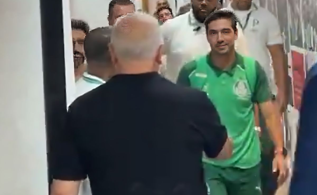 saiu em vídeo: belmonte recepciona abel ferreira no morumbis após confusão no último são paulo x palmeiras