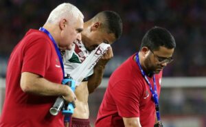 vai operar? fluminense confirma lesão no joelho de andré, do fluminense; saiba quando deve ser a volta!
