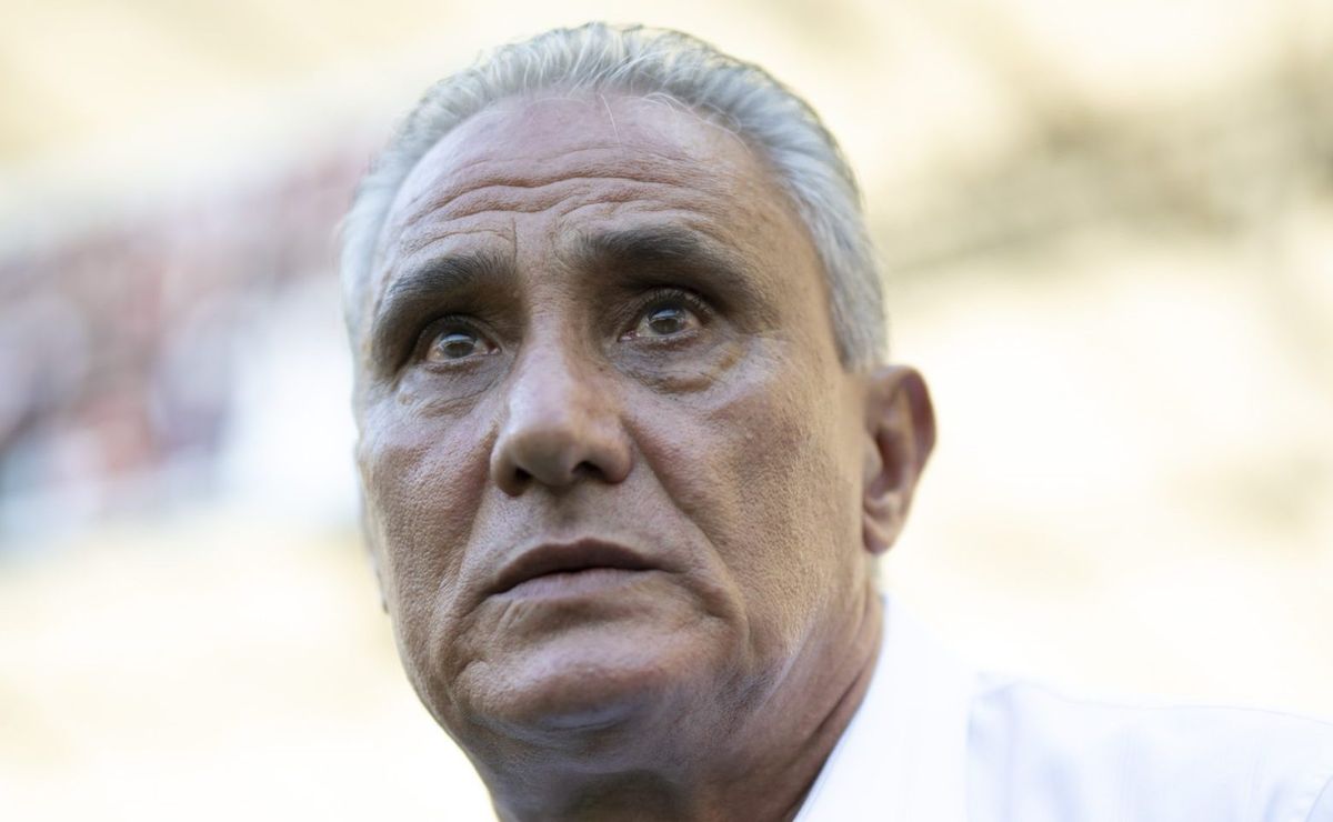 tite é criticado por colocar carlinhos como titular do flamengo: "ele não jogou"