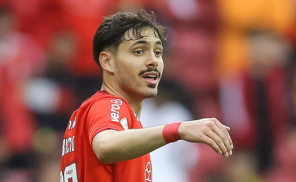 maurício pede para sair agora do inter e corinthians fica atento; timão fez proposta em dezembro