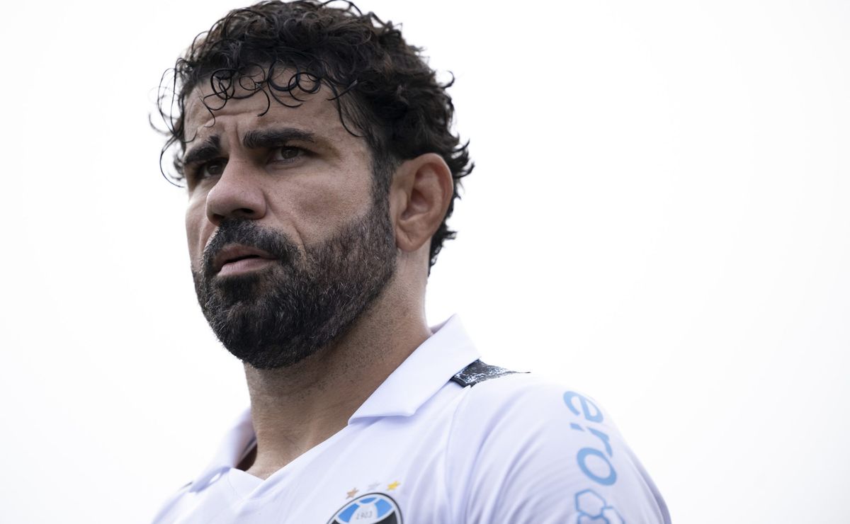 diego costa é cortado pelo dm e grêmio vai com jp galvão contra athletico pr