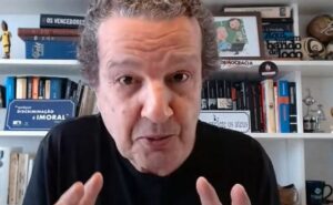 juca kfouri faz alerta ao corinthians e critica antónio oliveira: “É a prova que...”