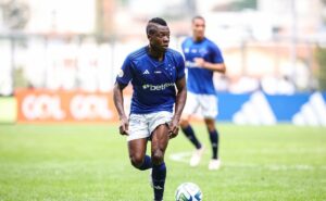 palacios aparece na lista de relacionados do cruzeiro para o clássico mineiro