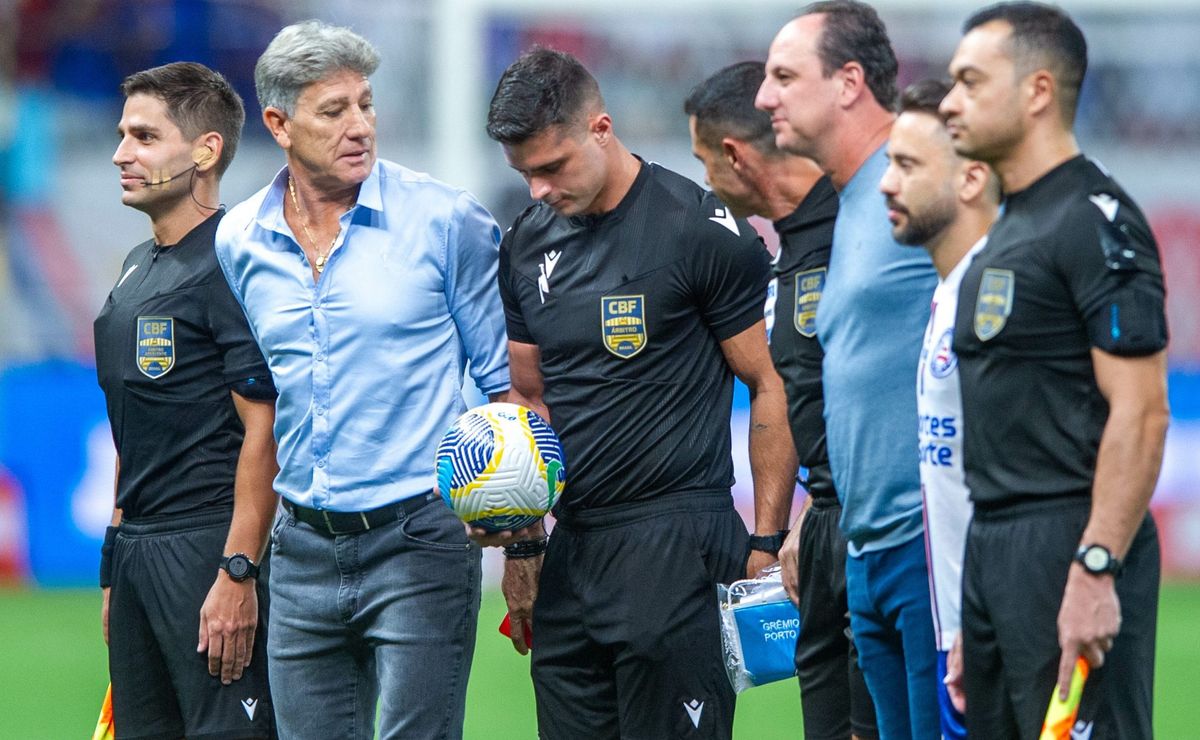 acusado de interferência por renato gaúcho, associação dos Árbitros pede o banimento de jailson freitas do futebol