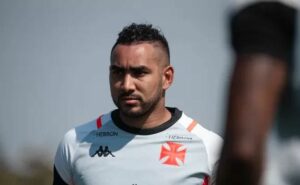 payet não viaja com delegação do vasco e fica de fora do jogo contra o fortaleza; entenda