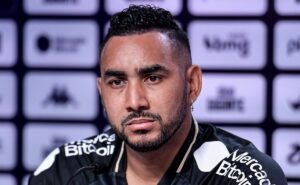 dimitri payet surpreende novamente e opta por se tratar no ct do vasco