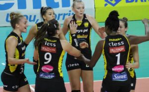 praia clube confirma favoritismo e avança às semifinais da superliga feminina