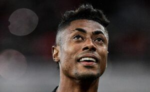 bruno henrique marca pelo flamengo e torcida cobra tite: "tem que ser titular"