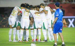 palmeiras vence em estreia do brasileirão fora de seus domínios após 10 anos