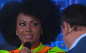 bailarina pede demissão do programa do ratinho após comentário polêmico do apresentador