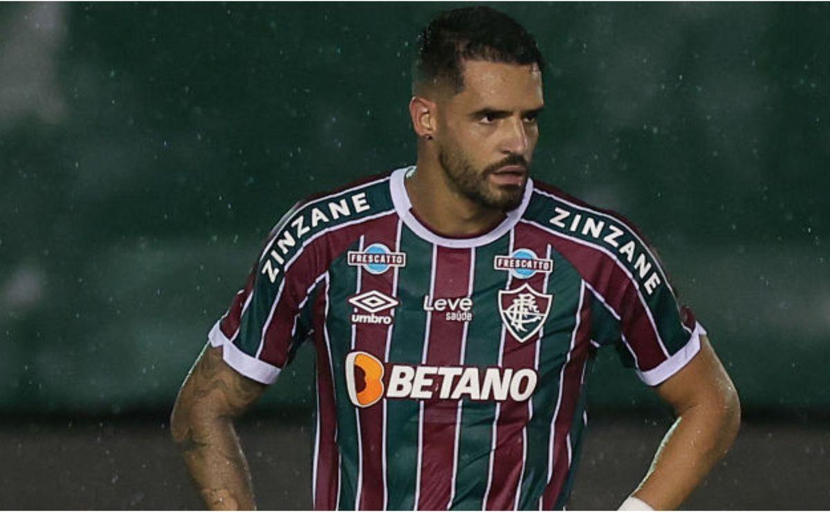 renato augusto não foi o único: relembre outros erros grosseiros em camisas de times de futebol