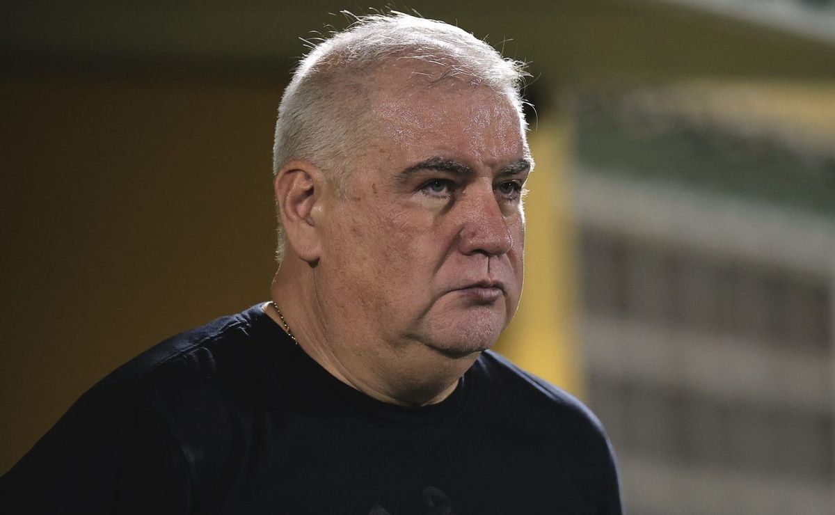 rubão desabafa sobre atrito com augusto melo no corinthians: "divergências sempre vão ter"