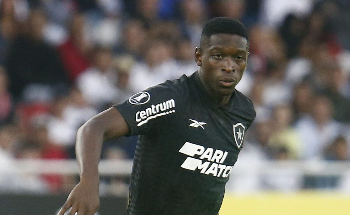 luiz henrique volta ao botafogo e revela problema na adaptação: “está sendo um pouco difícil”