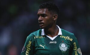 abel ferreira explica substituição de luís guilherme ao expor erro do palmeiras: “isso nos tira confiança”