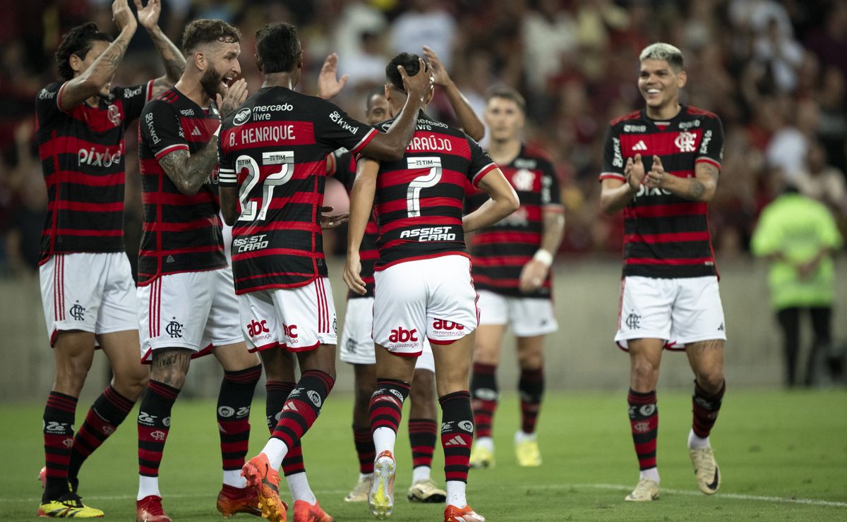 115 rodadas depois, o flamengo volta a liderar o brasileirão