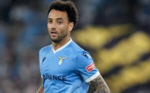 reforço do palmeiras, felipe anderson, fica machucado após partida do lazio e estado preocupa; veja fotos