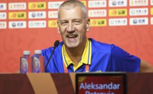 seleção brasileira de basquete anuncia retorno de petrovic ao cargo de técnico