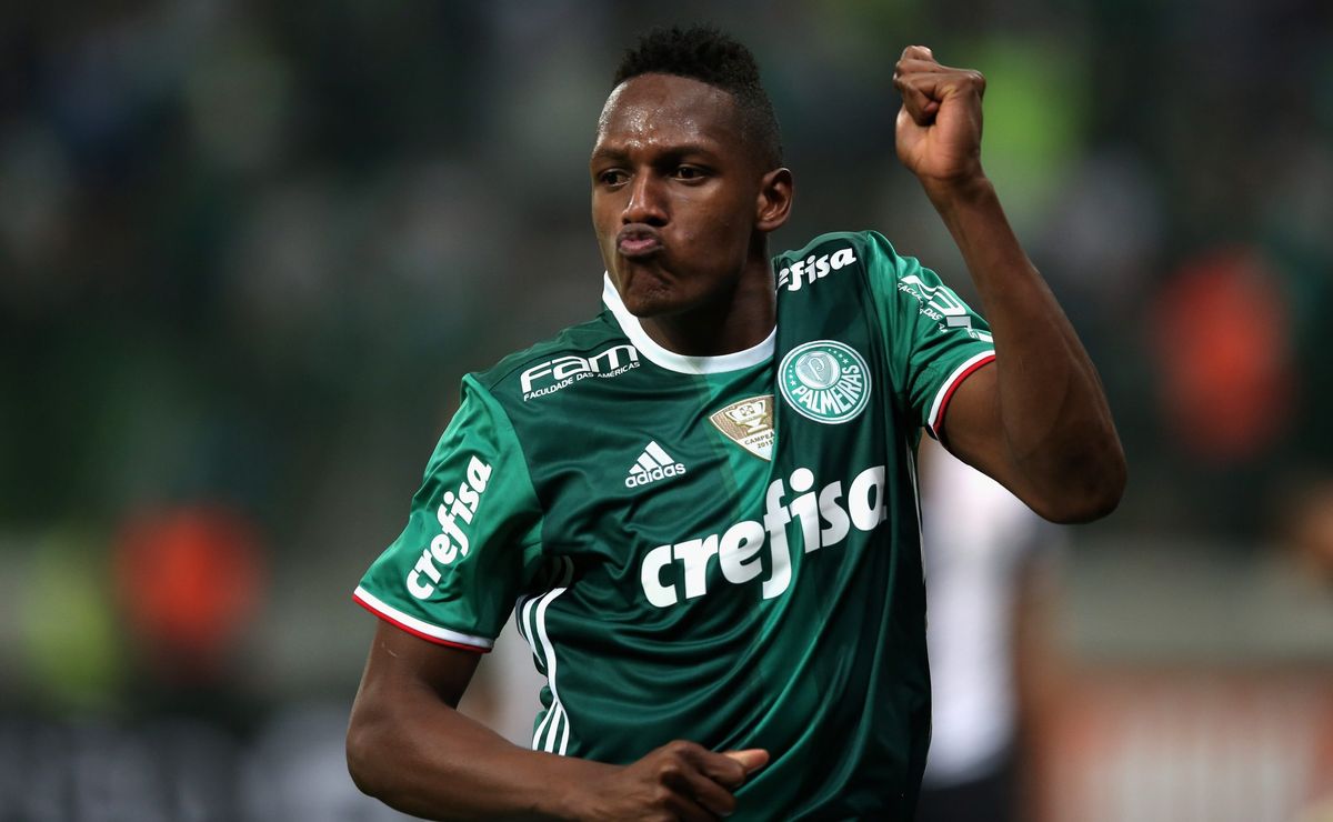 yerry mina negocia com rival no brasil e pode enfrentar palmeiras na libertadores