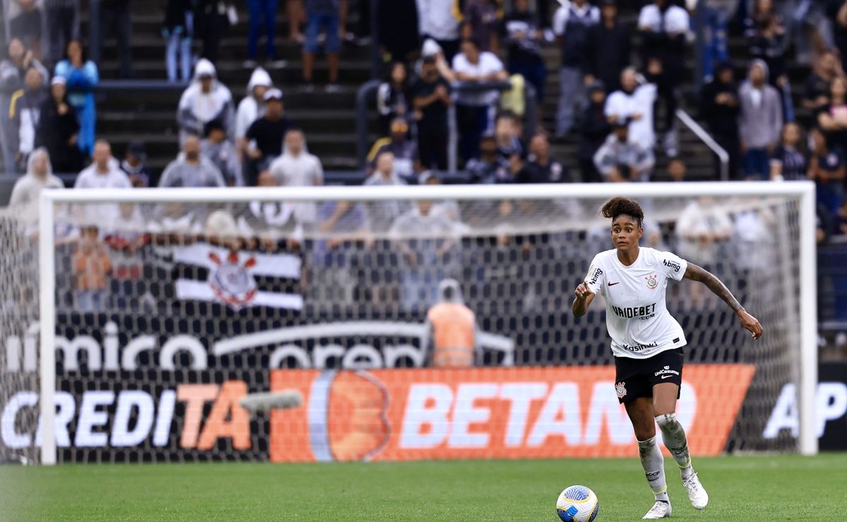 corinthians faz maior negociação do futebol feminino no brasil com venda de tarciane por r$ 2,5 milhões