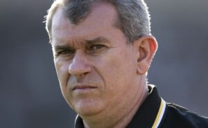claudio tencati explica goleada do criciúma sobre o vasco: “fechar as principais armas”