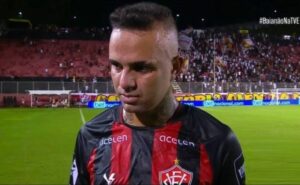 vitória se manifesta sobre saída de luan ex grêmio após especulações
