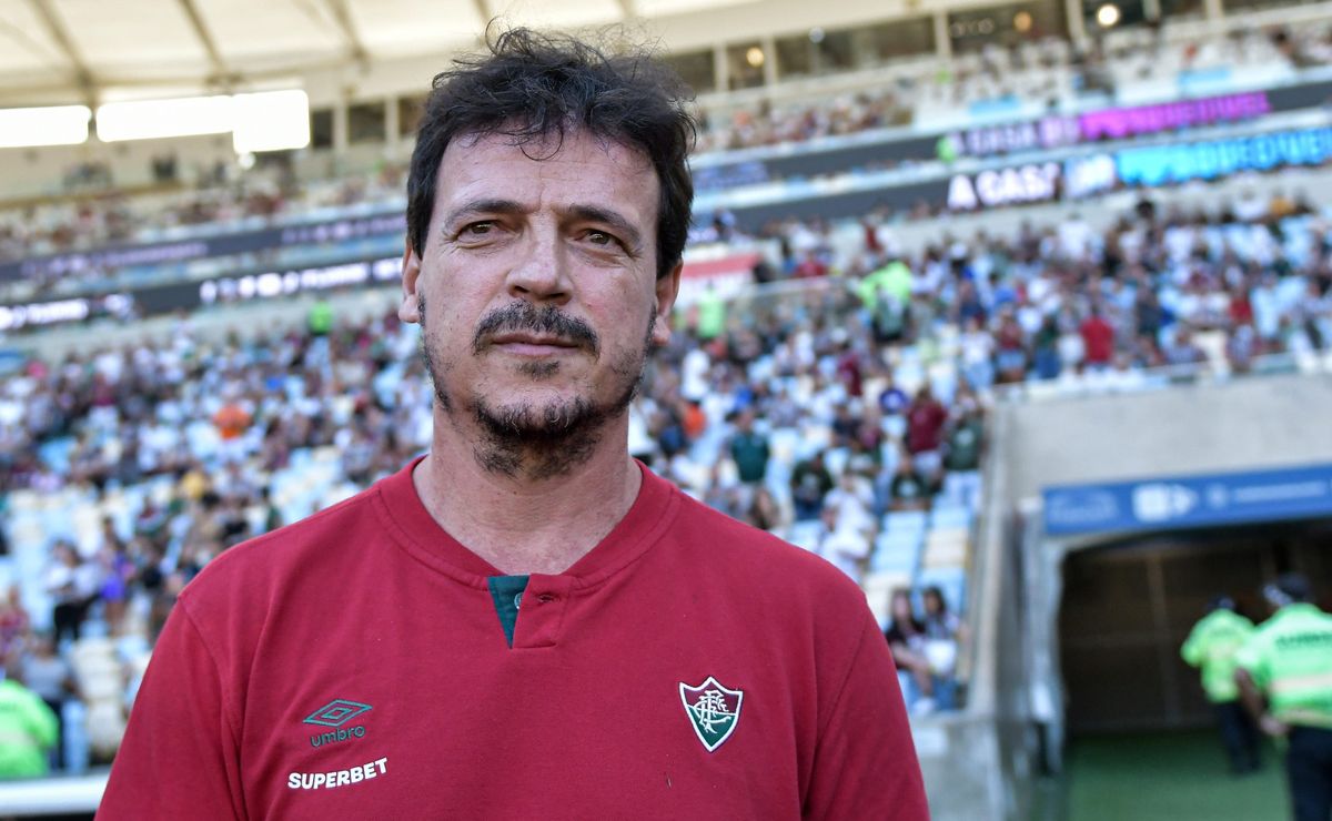 fernando diniz quer manter sua vantagem no fluminense contra o corinthians