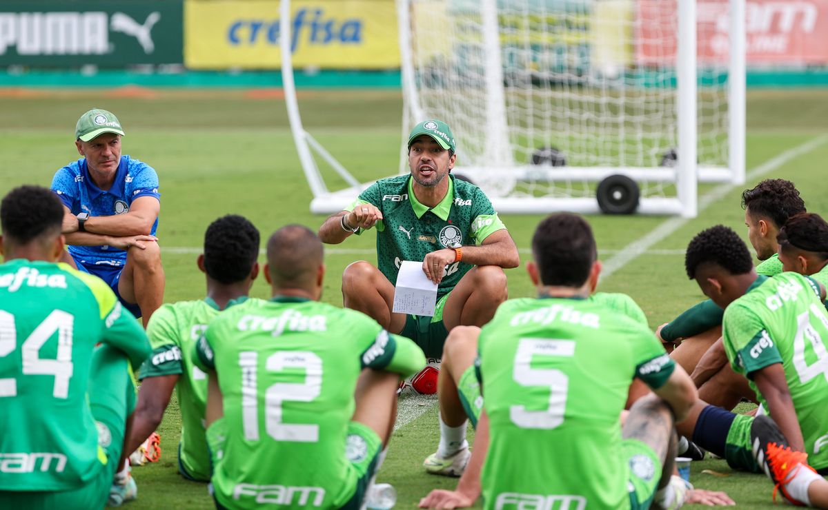 abel ferreira toma decisão sobre esquema tático do palmeiras para final do paulista
