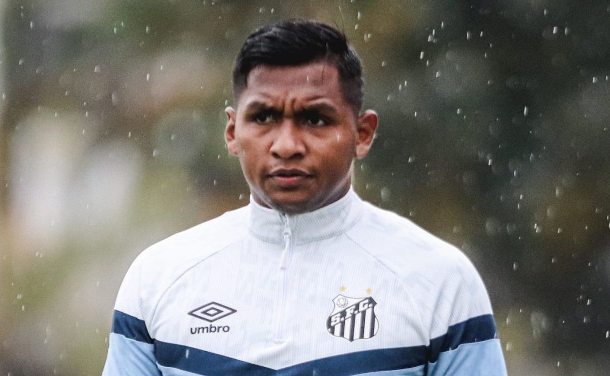 santos decide negociar alfredo morelos; veja economia com saída do colombiano