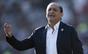 ramón díaz surpreende e deixa o cargo após derrota do vasco para o criciúma