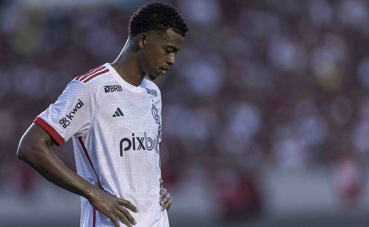 opinião: carlinhos deve entrar mais ligado nos jogos para ser útil ao flamengo