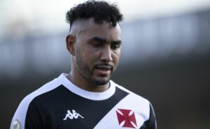 vasco pensa em rescindir com payet e destino pode ser clube da grécia em julho; entenda!