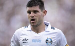 kannemann faz alerta ao grêmio antes do duelo contra o estudiantes na argentina: "pegado"