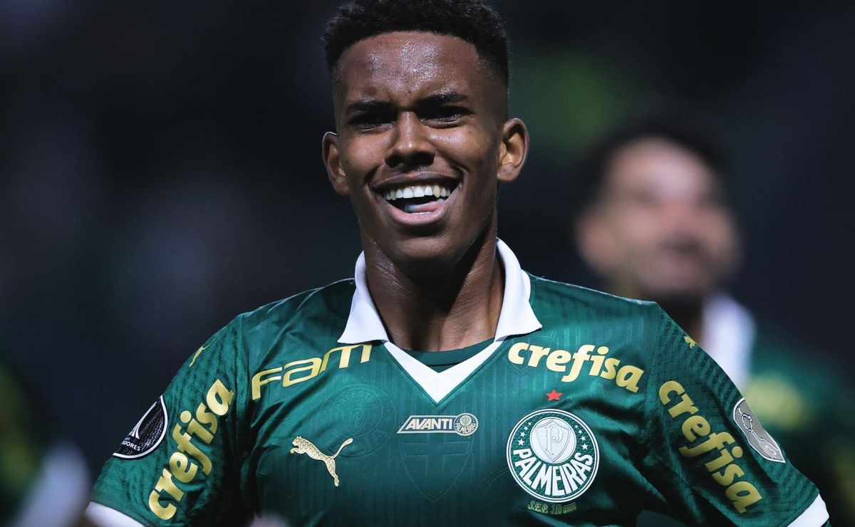 r$ 332 milhões: arsenal entra na briga para contratação de estevão, do palmeiras