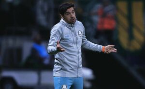 abel ferreira enxerga como injusta a derrota do palmeiras, mas afirma: "pouco importa"