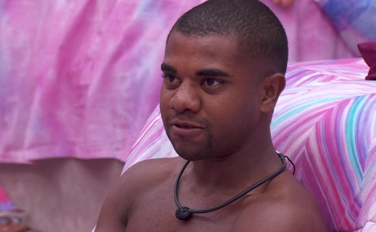 davi relembra leidy jogando suas roupas na piscina no bbb 24: "fiquei agoniado"