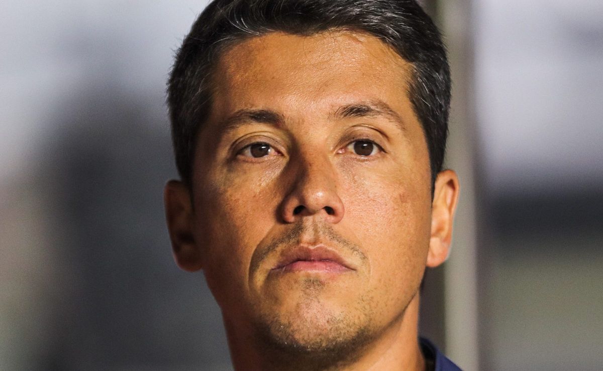 andré silva defende permanência de thiago carpini no são paulo: "pressão que a imprensa coloca"