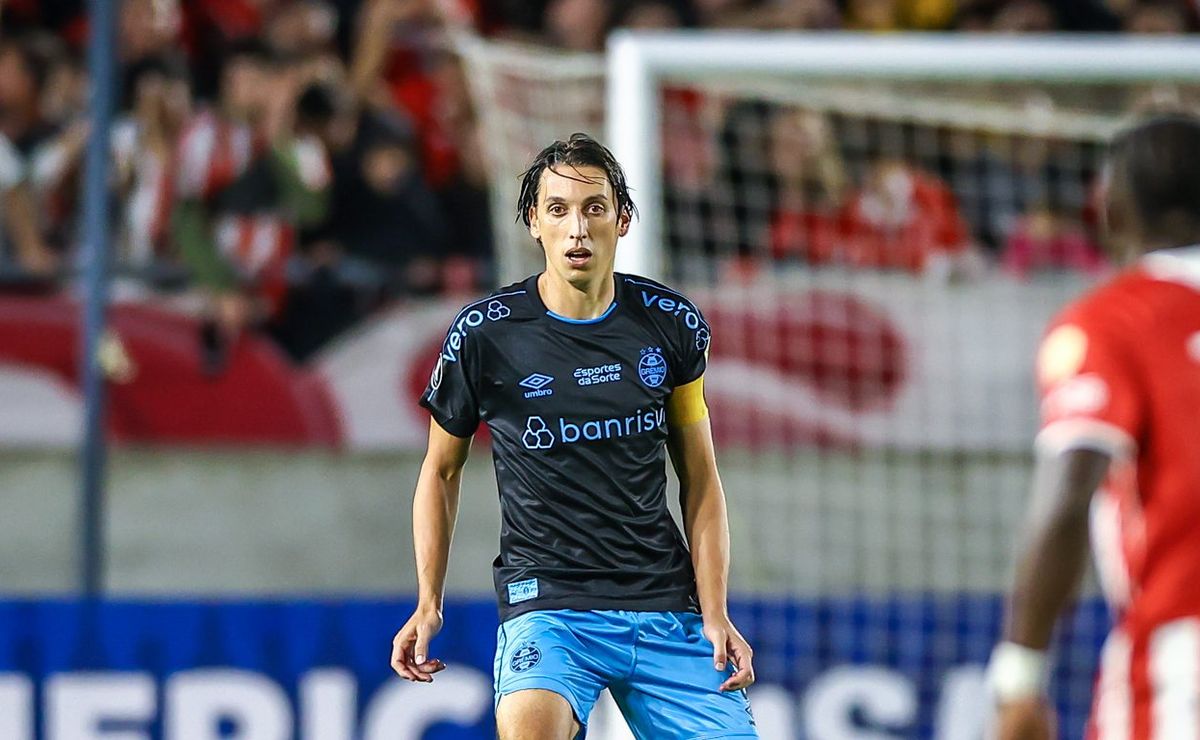 geromel entra no top 3 em jogos pelo grêmio na libertadores e vira dúvida para a sequência