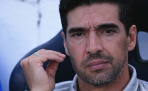 abel ferreira reclama da arena barueri ao apontar problema do palmeiras: “não estamos em casa”
