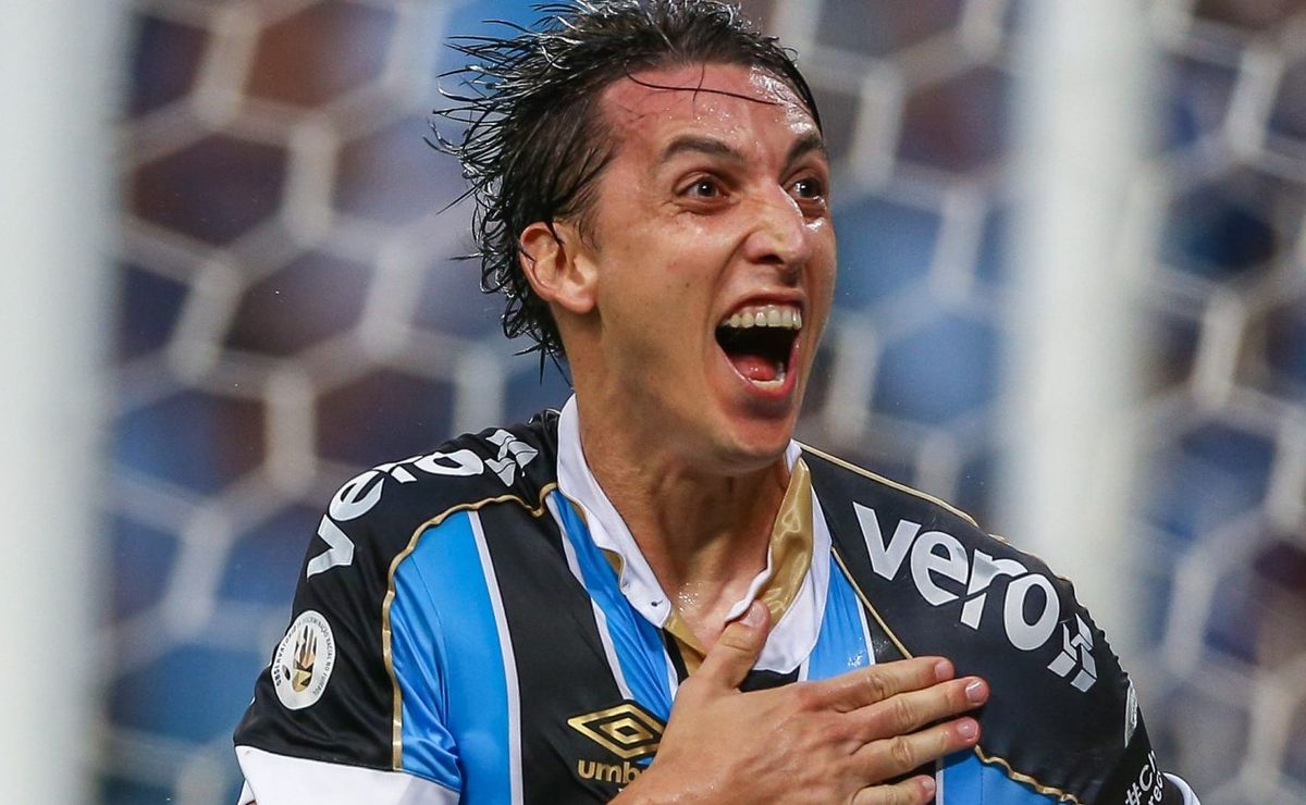 grêmio tem lista com soteldo, geromel, reinaldo e + 6 em fim de contrato