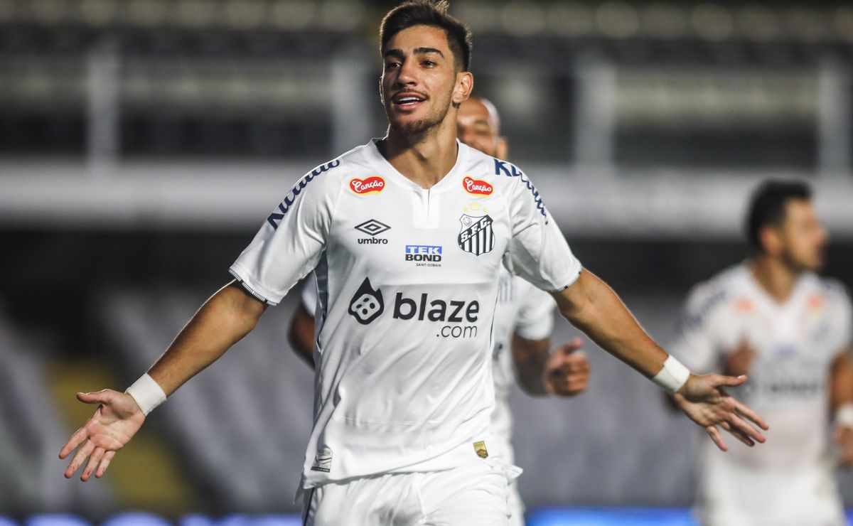 santos vence o paysandu na estreia da série b, com brilho de pedrinho; veja atuações