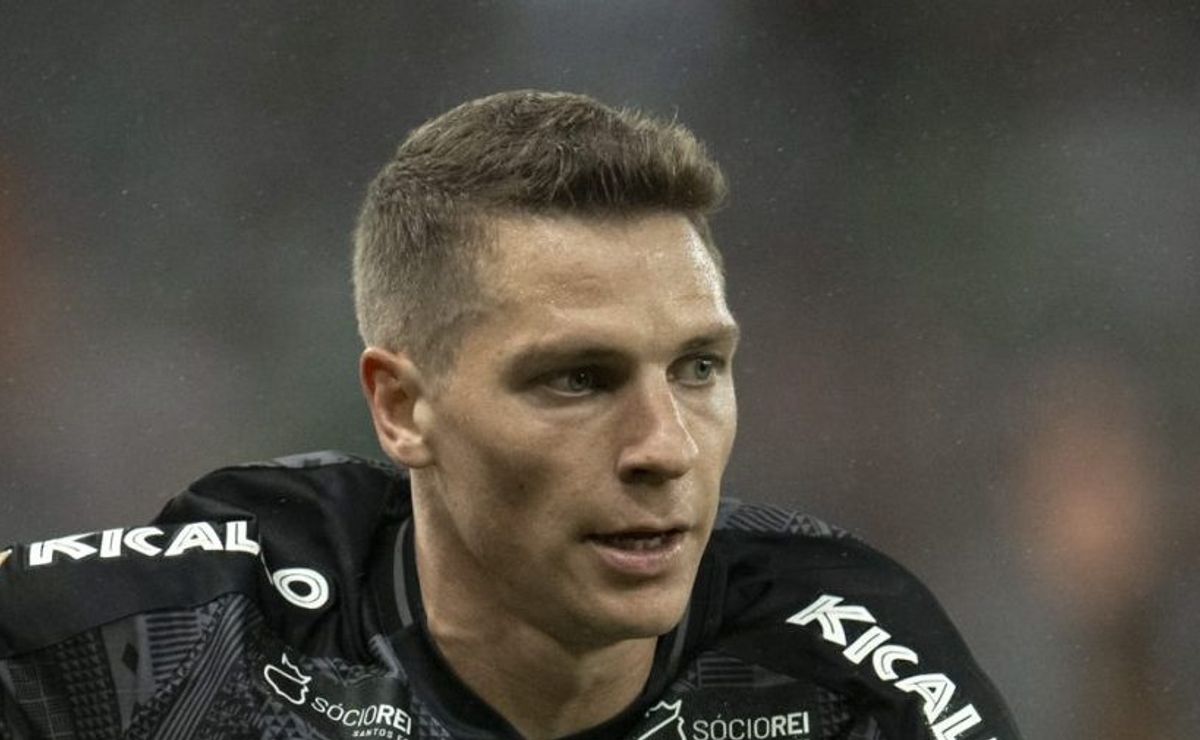 julio furch pode sair do santos para jogar a série a; veja detalhes