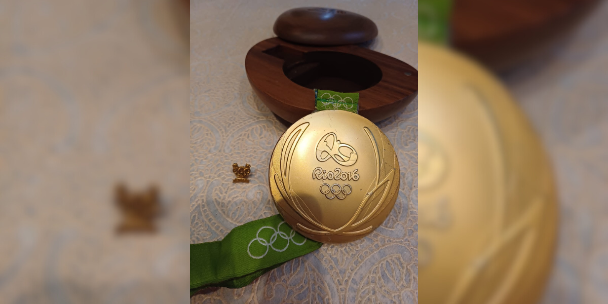 memorabília do esporte anuncia venda de medalha de ouro do futebol dos jogos do rio 2016