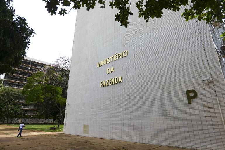 coordenador da fazenda afirma que fiscalização de empresas de apostas no brasil é questão interministerial