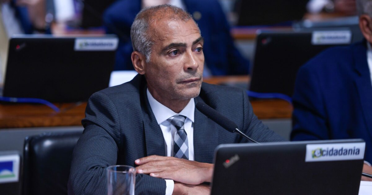 relator da cpi da manipulação, romário negocia patrocínio com empresa de apostas