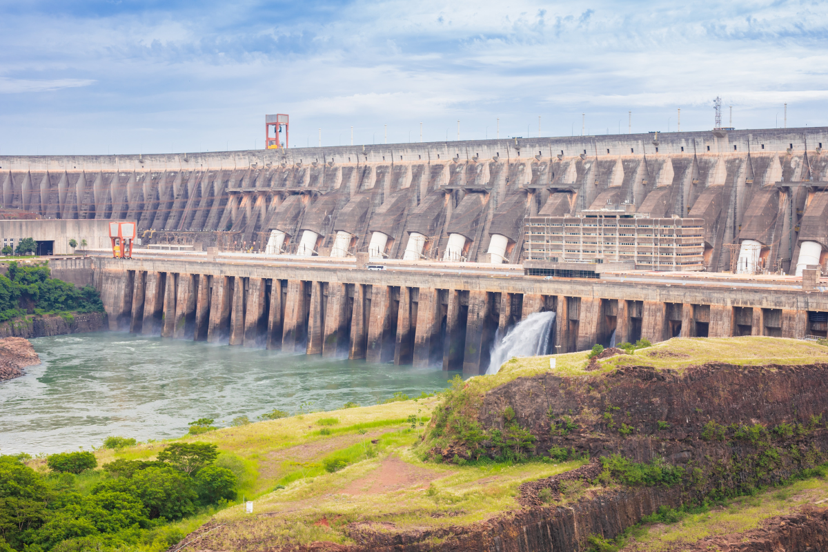 itaipu budget frozen once again amid impasse