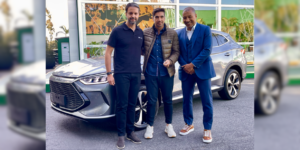 byd presenteia abel ferreira com carro híbrido como premiação pelo paulistão