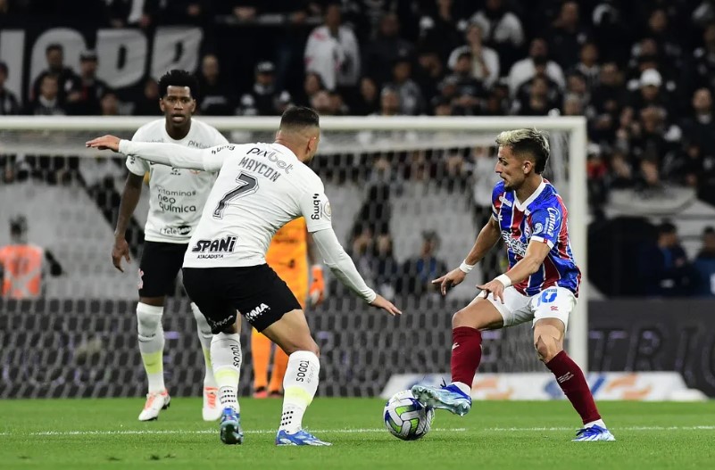 corinthians faz jogo vacilante, mas bate américa rn e avança na copa do brasil